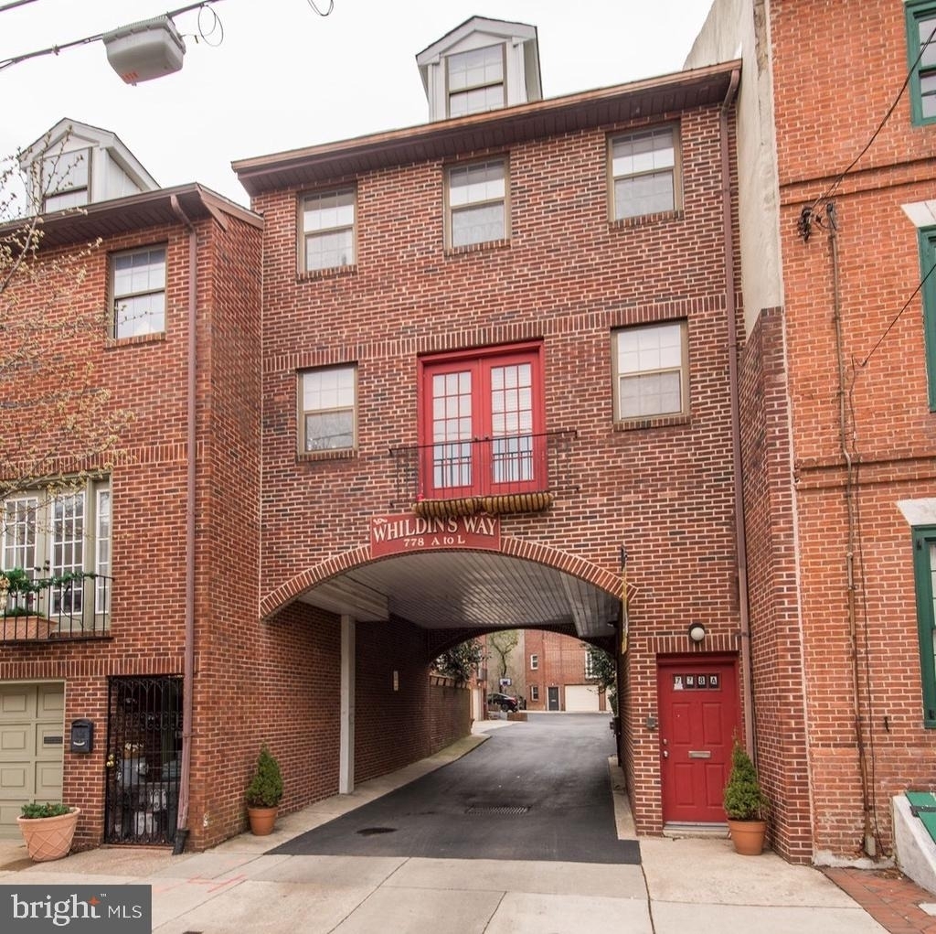 778 S Front Street - Photo 2