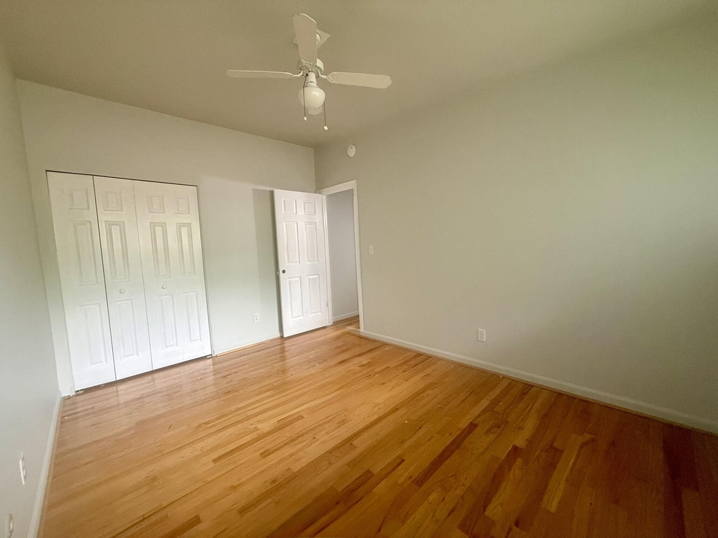 412 S Revena Boulevard - Photo 9