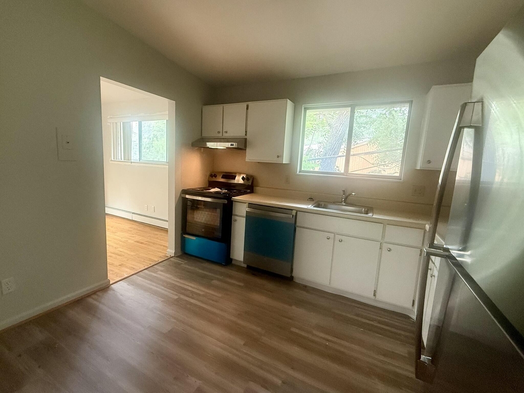 412 S Revena Boulevard - Photo 5