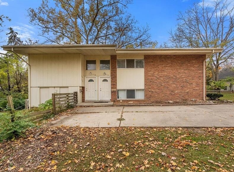 412 S Revena Boulevard - Photo 0