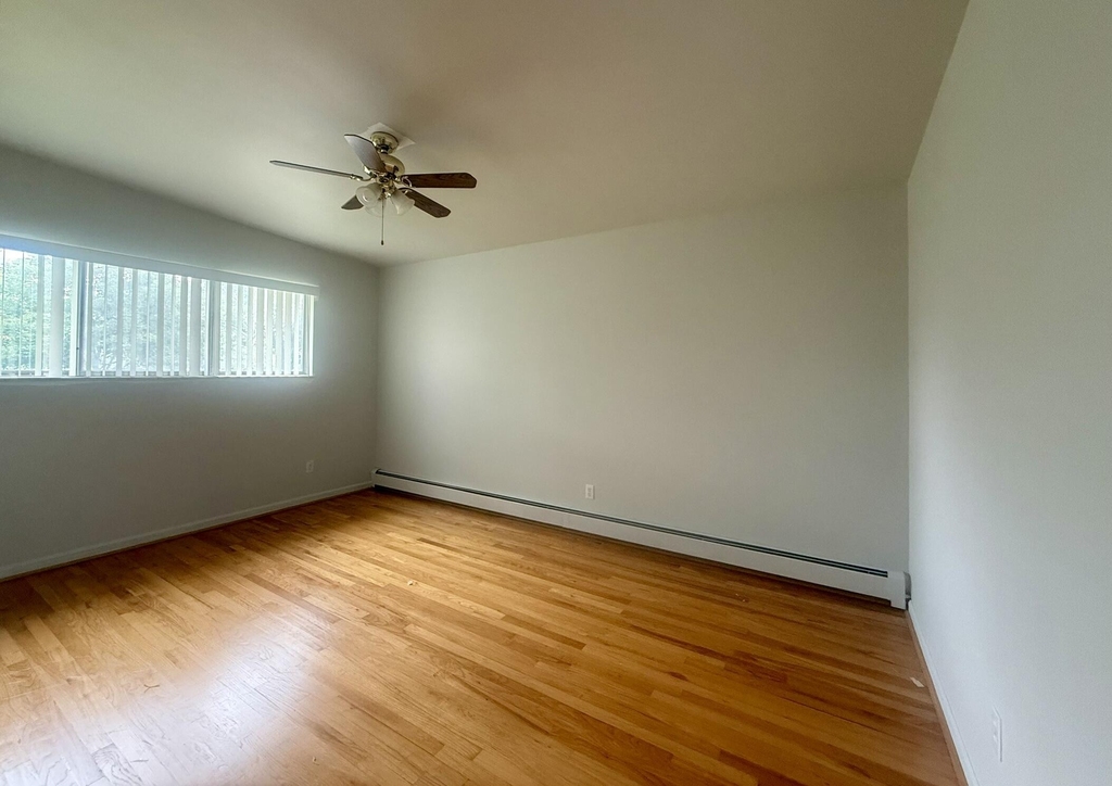 412 S Revena Boulevard - Photo 10