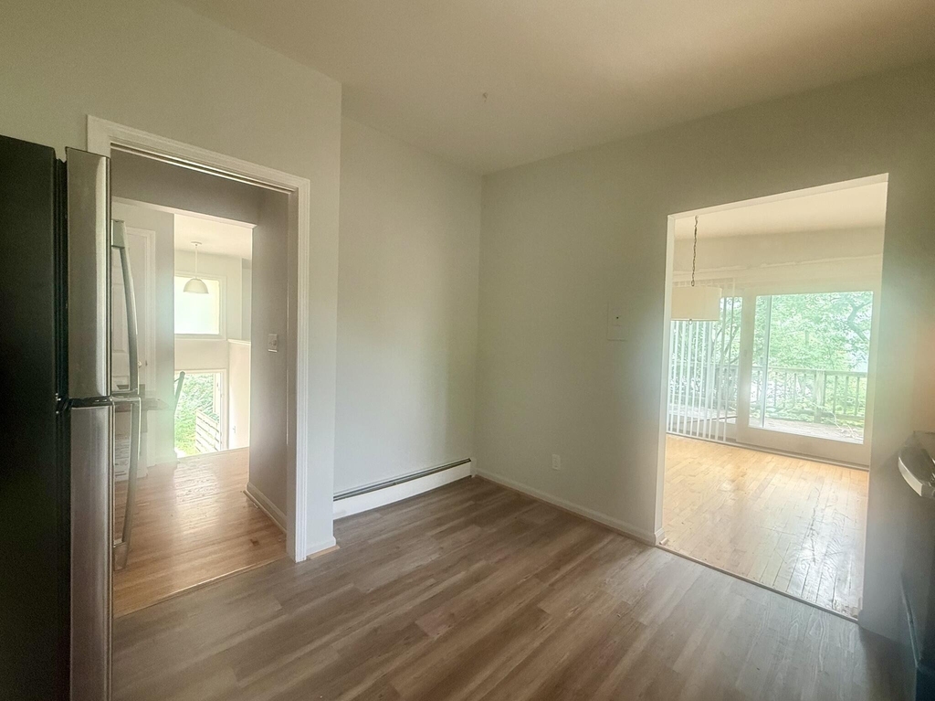 412 S Revena Boulevard - Photo 4