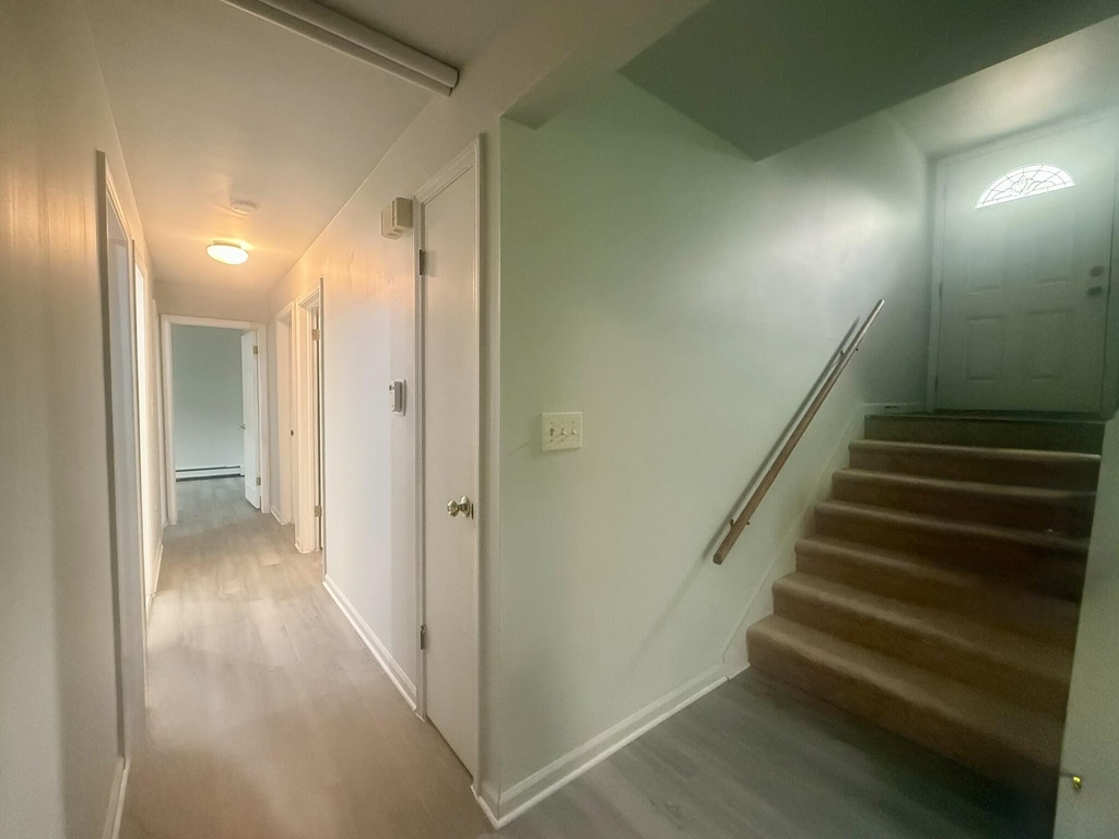 410 S Revena Boulevard - Photo 4