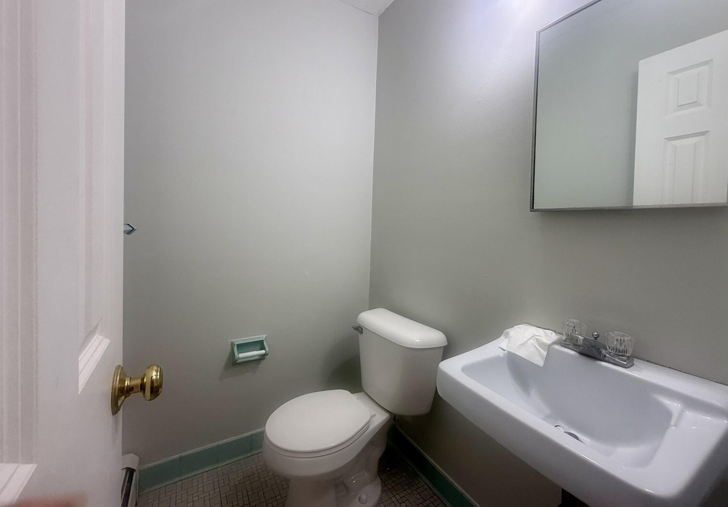 410 S Revena Boulevard - Photo 5