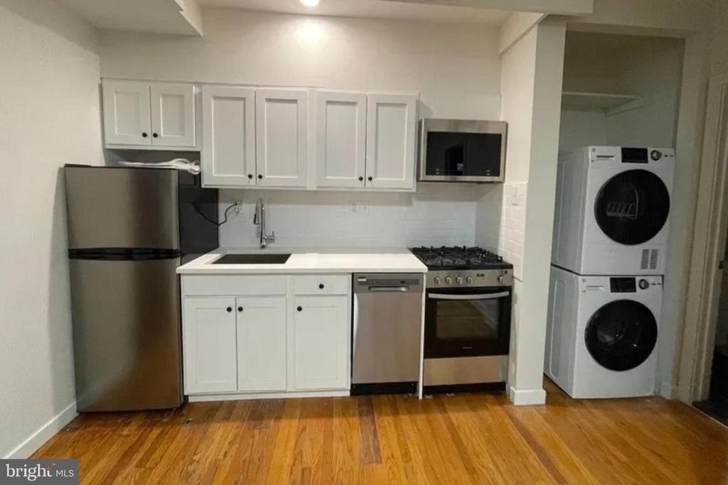 319 S 10th Street - Photo 6