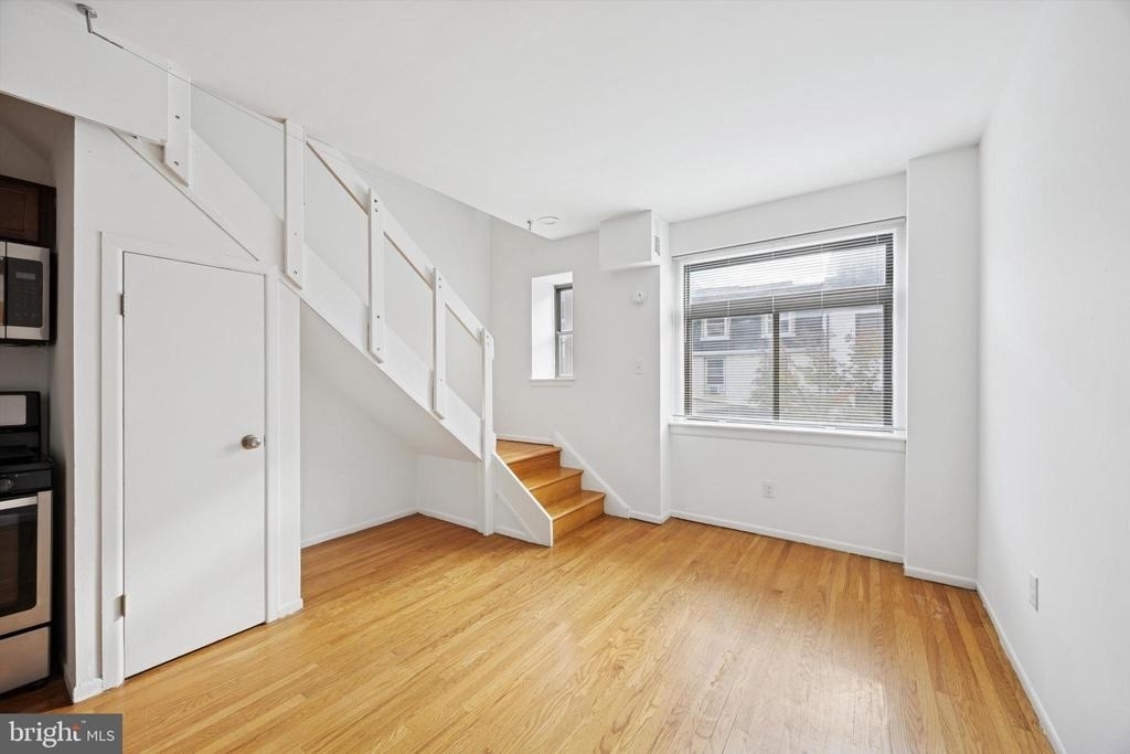 319 S 10th Street - Photo 7