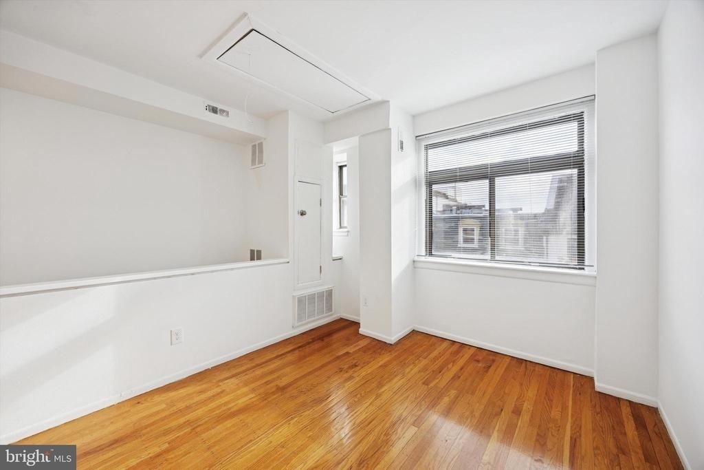 319 S 10th Street - Photo 11