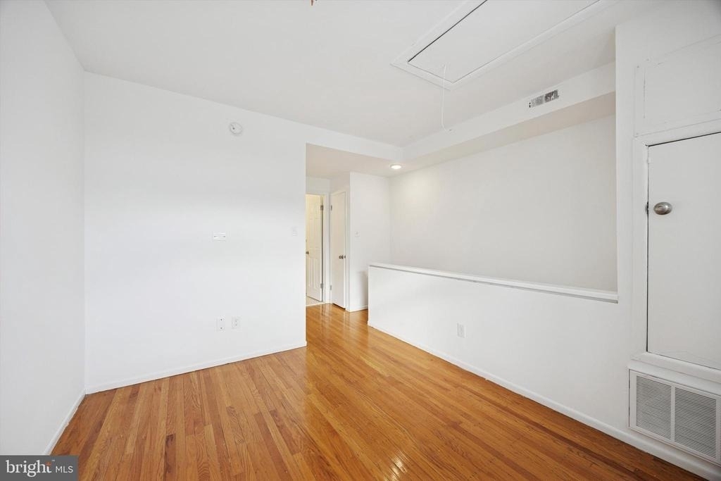 319 S 10th Street - Photo 13