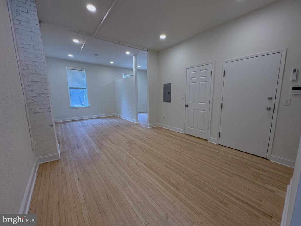 2113 Green Street - Photo 3