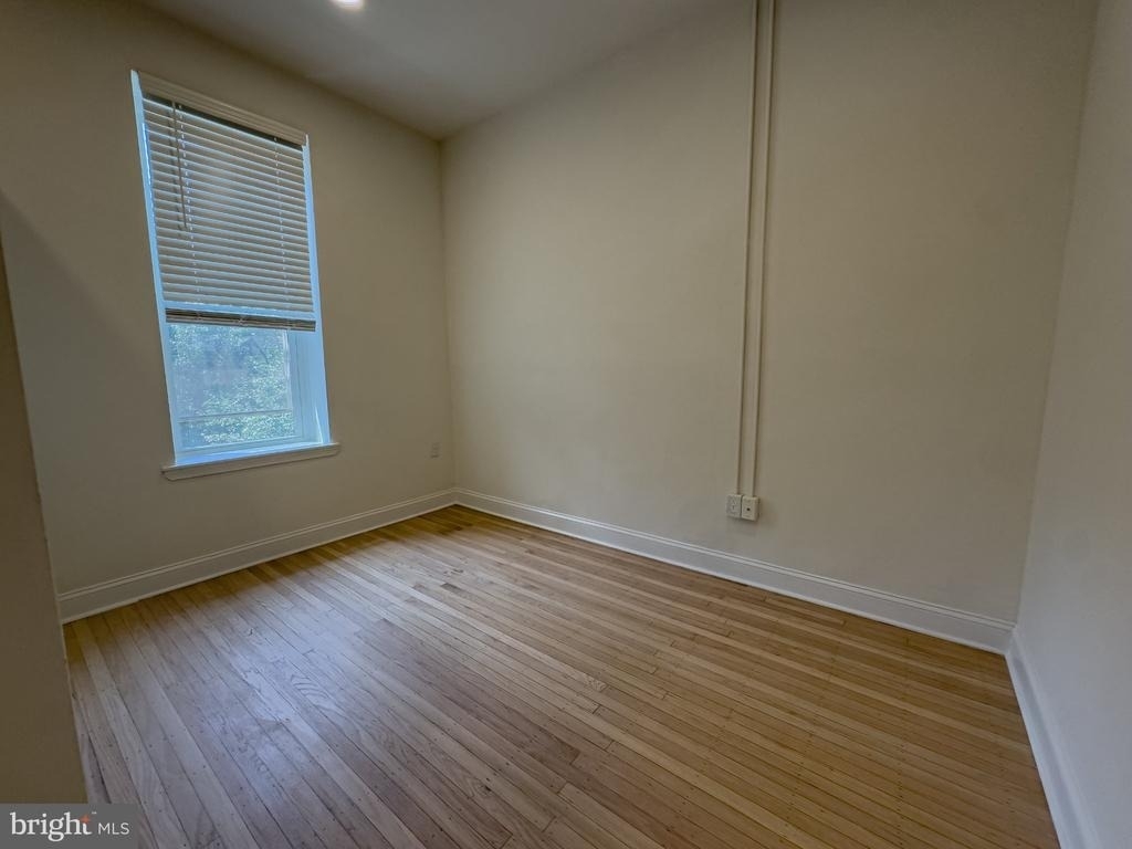 2113 Green Street - Photo 11
