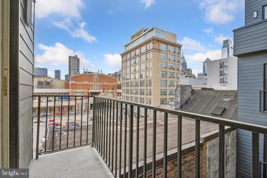 225 N 12th Street - Photo 12