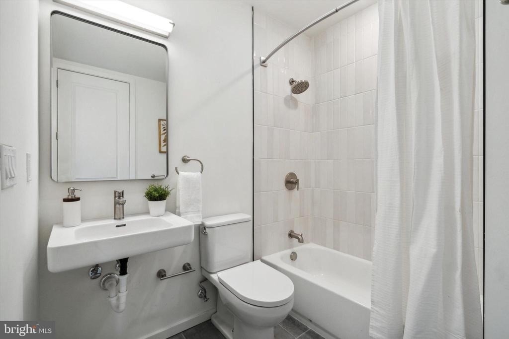 225 N 12th Street - Photo 11