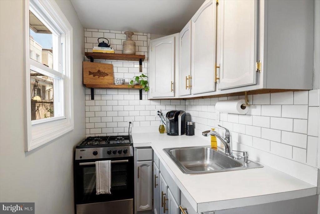 623 Miller Street - Photo 15