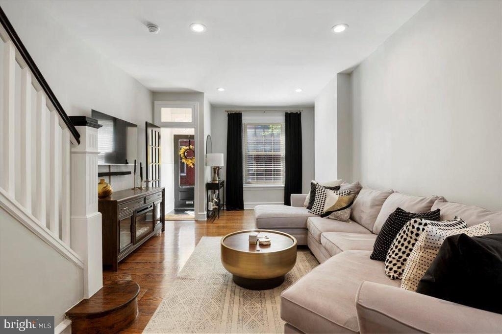 623 Miller Street - Photo 6
