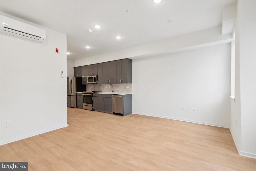 245 N 12th Street - Photo 8