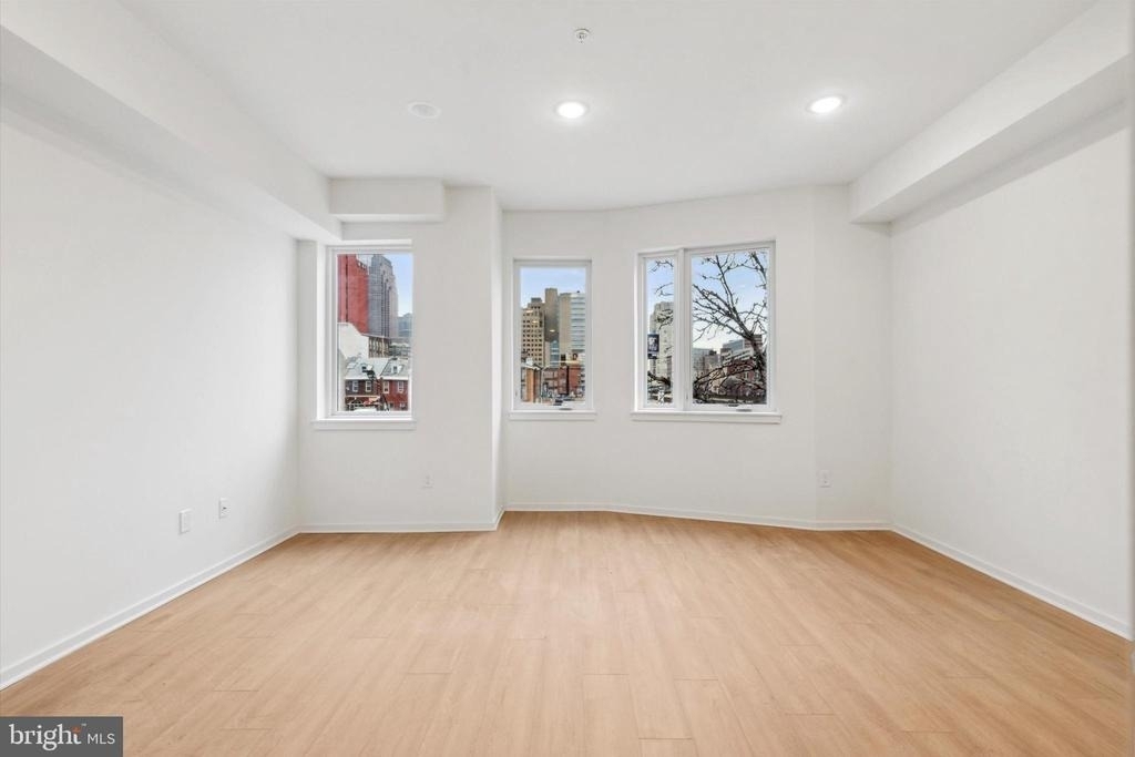 245 N 12th Street - Photo 10