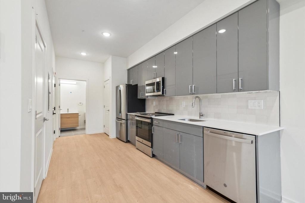 245 N 12th Street - Photo 4