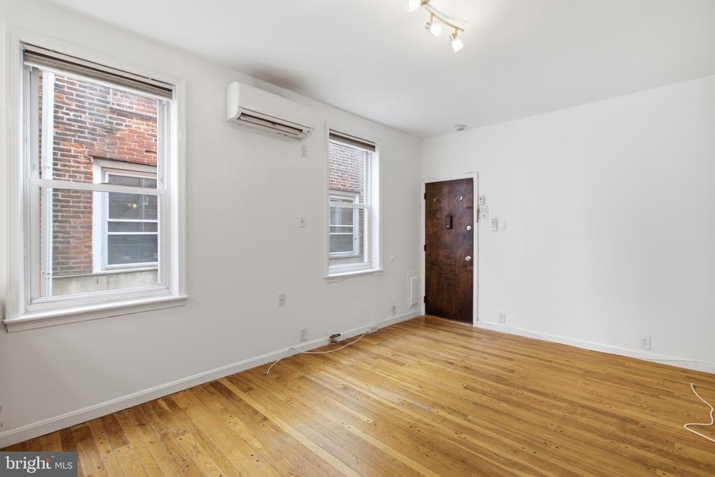 747 S 2nd Street - Photo 2