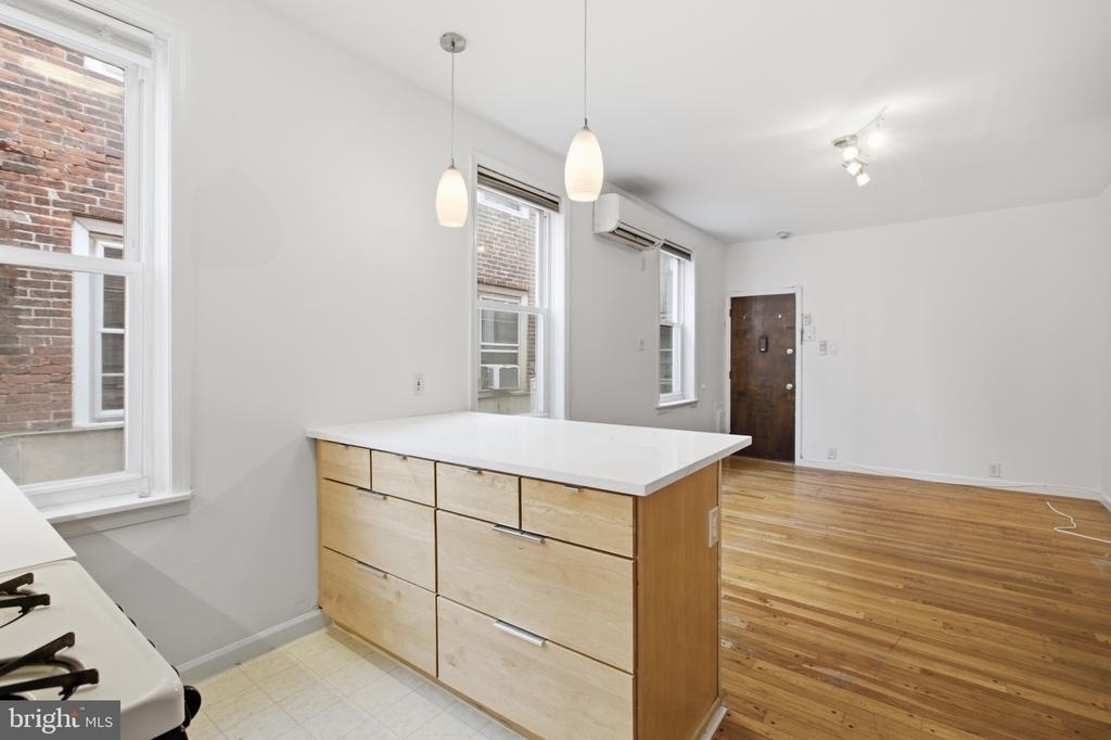 747 S 2nd Street - Photo 6