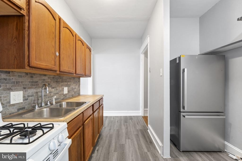 246 W Abbottsford Avenue - Photo 17