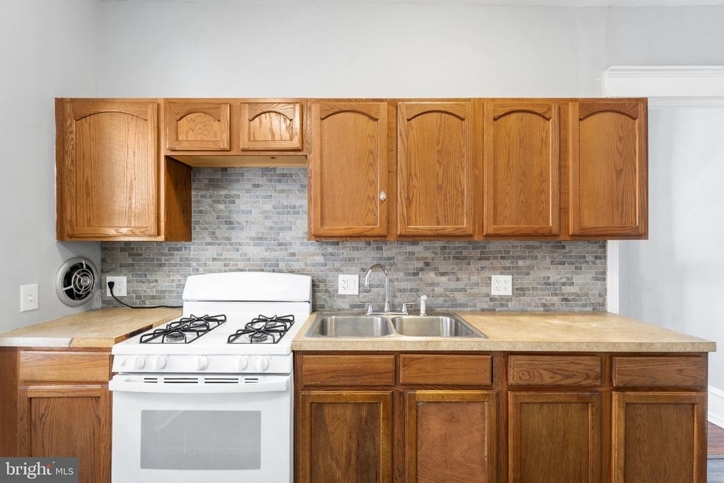 246 W Abbottsford Avenue - Photo 12