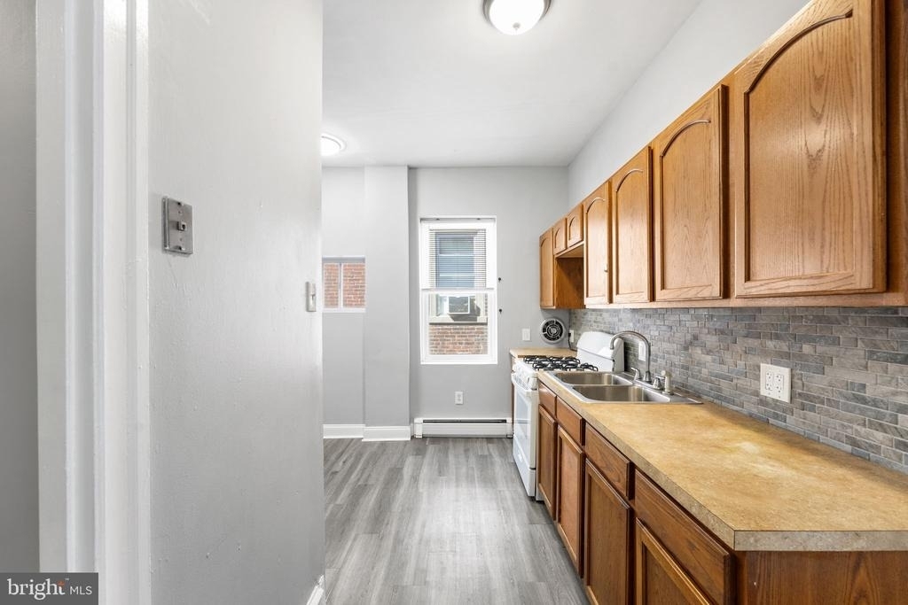246 W Abbottsford Avenue - Photo 8
