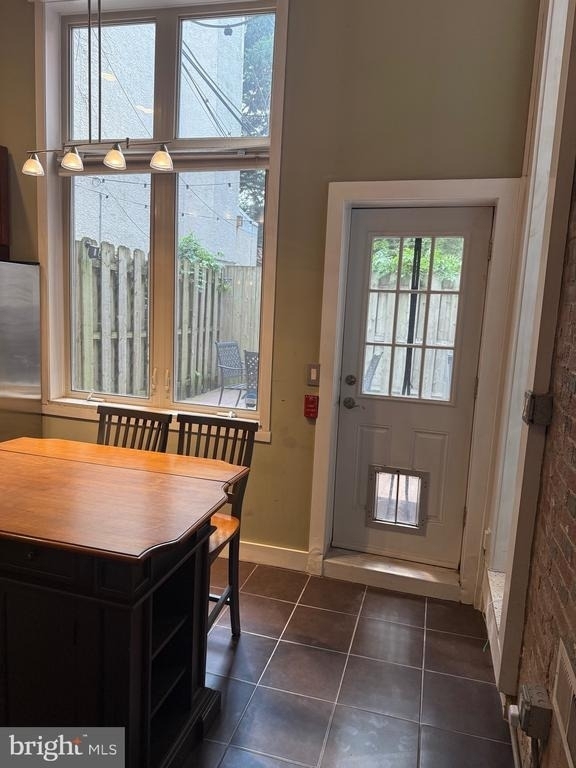 2200 Pine Street - Photo 7