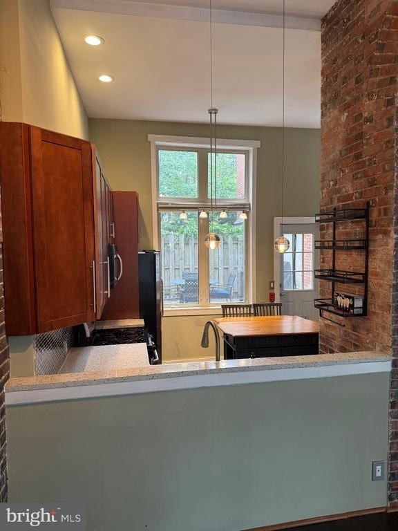 2200 Pine Street - Photo 5