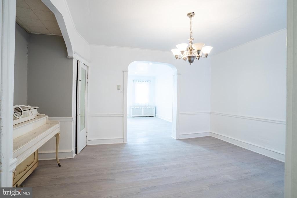 241 S St Bernard Street - Photo 5