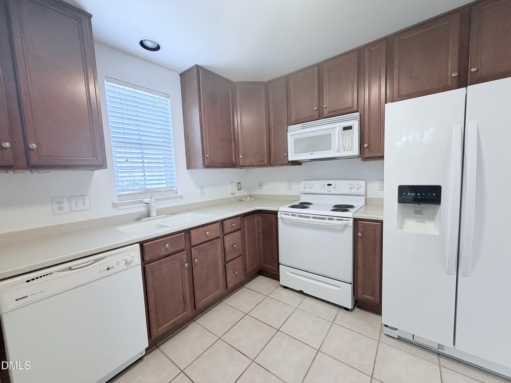9915 Wasser Court - Photo 3