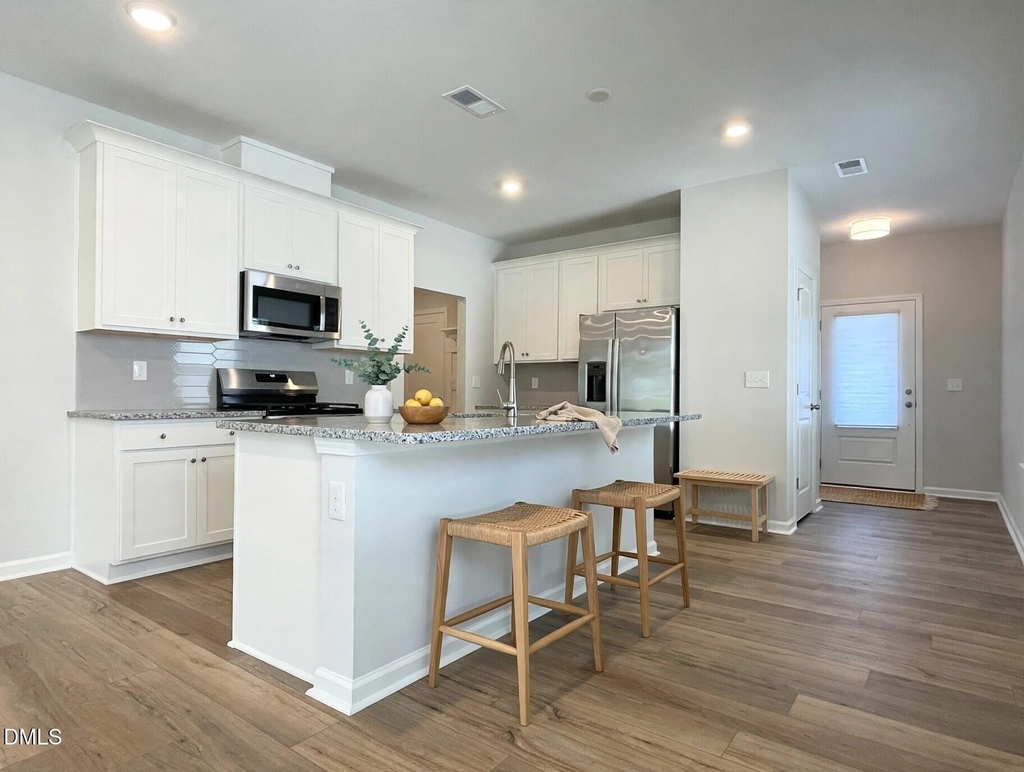 1605 Immagene Way - Photo 3