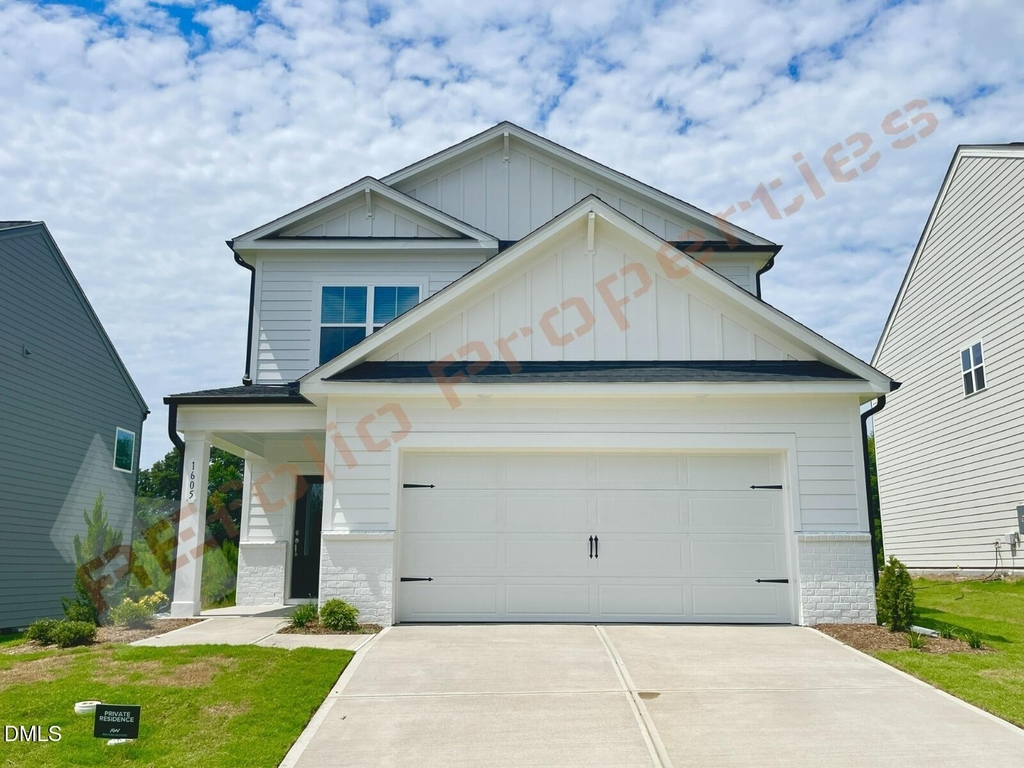 1605 Immagene Way - Photo 0