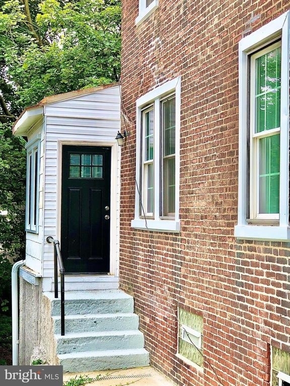 927 Spring Mill Avenue - Photo 1