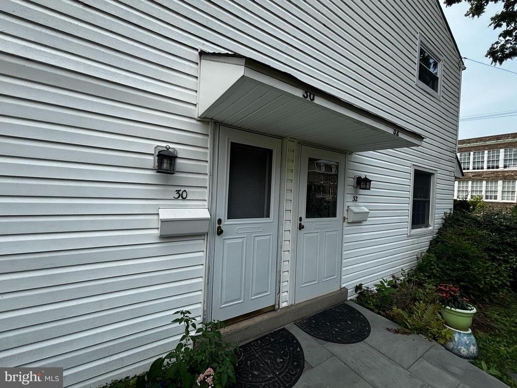 30 Forest Avenue - Photo 0