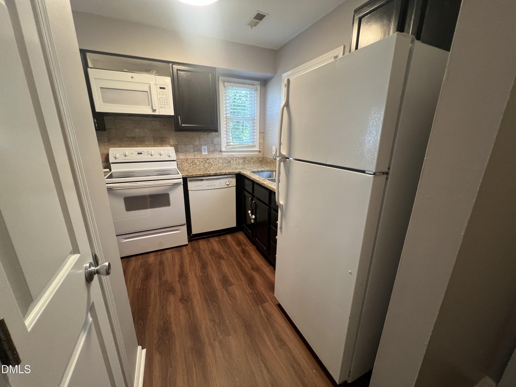 4460 Roller Court - Photo 2