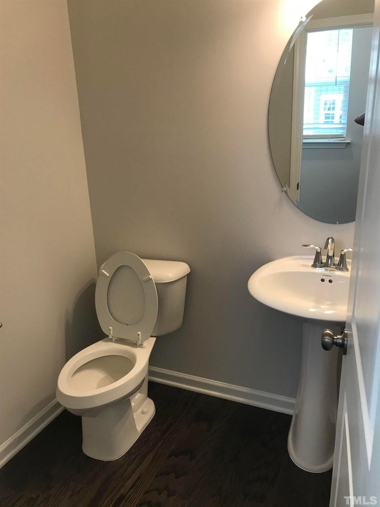 1042 Commack Drive - Photo 6