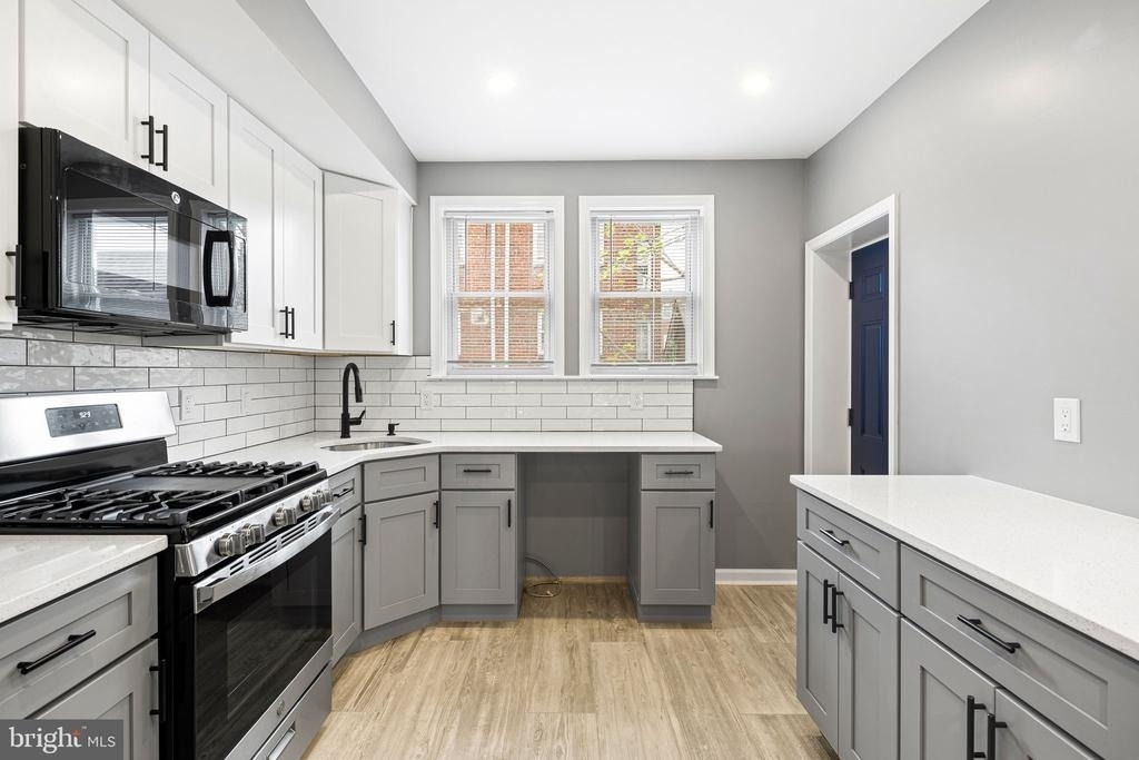 7818 Lennox Road - Photo 10
