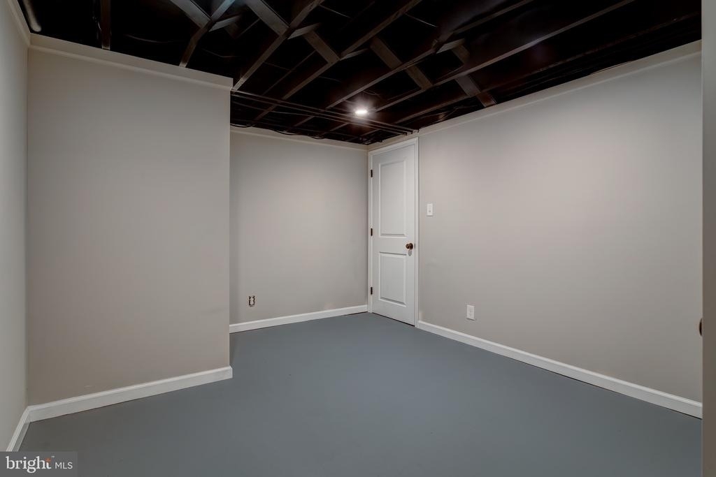 308 Lenox Road - Photo 21