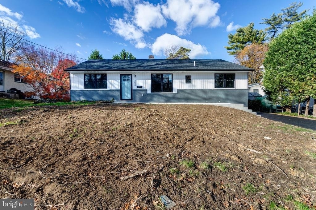 308 Lenox Road - Photo 1