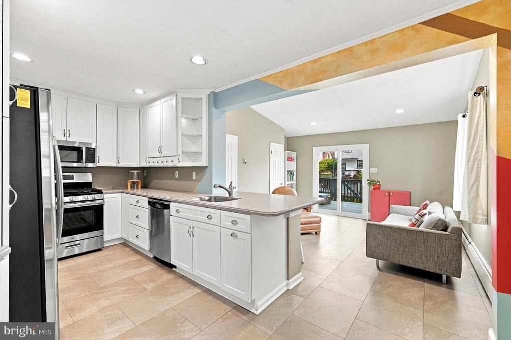 610 Woodcrest Avenue - Photo 9