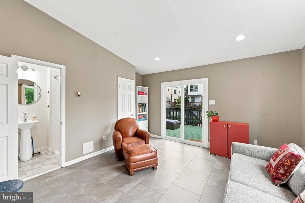 610 Woodcrest Avenue - Photo 14