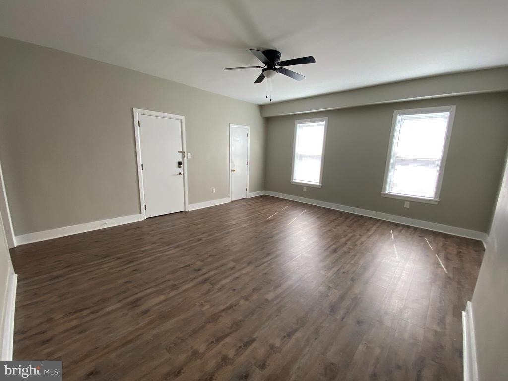 209 N Hanover Street - Photo 3