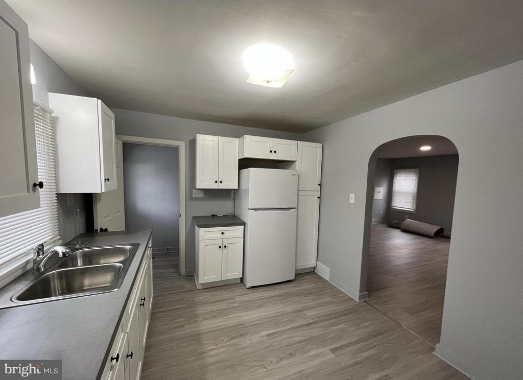 560 W North Street - Photo 7
