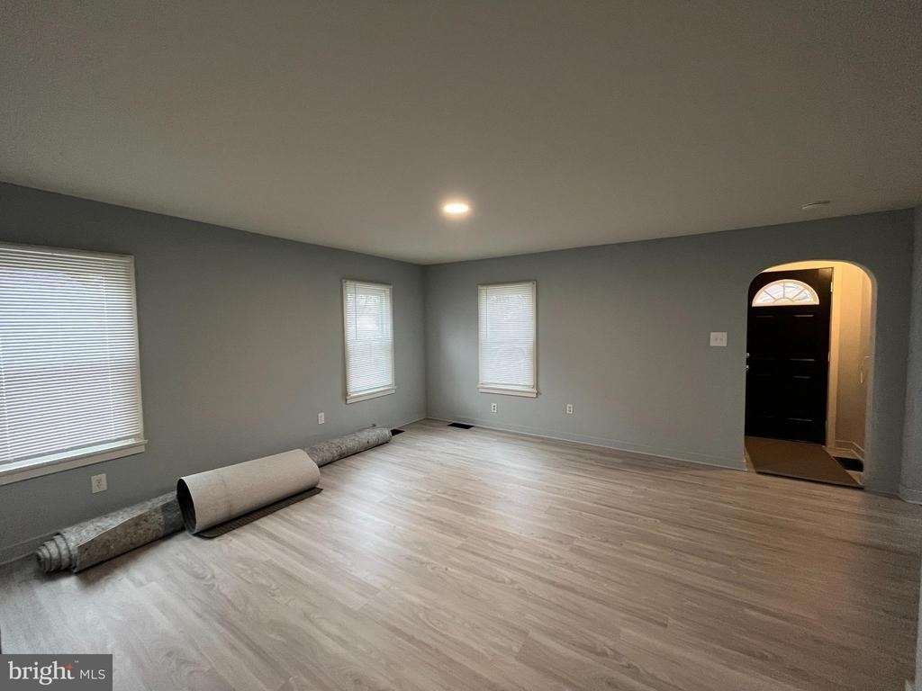560 W North Street - Photo 5