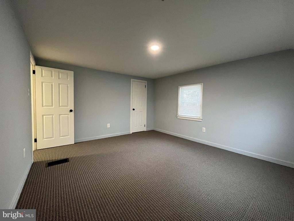 560 W North Street - Photo 15