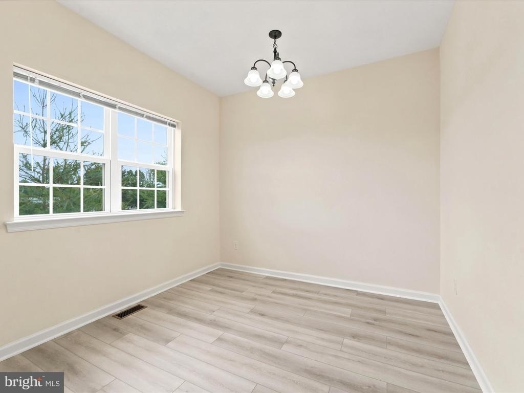 145 Mercer Court - Photo 16