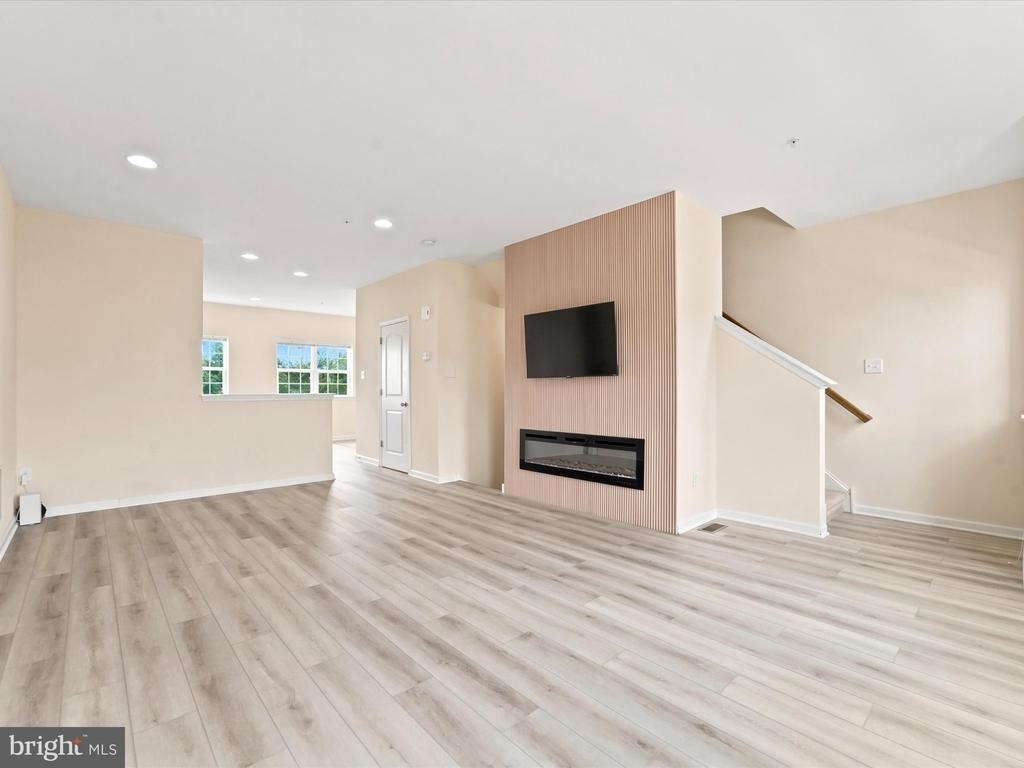 145 Mercer Court - Photo 13