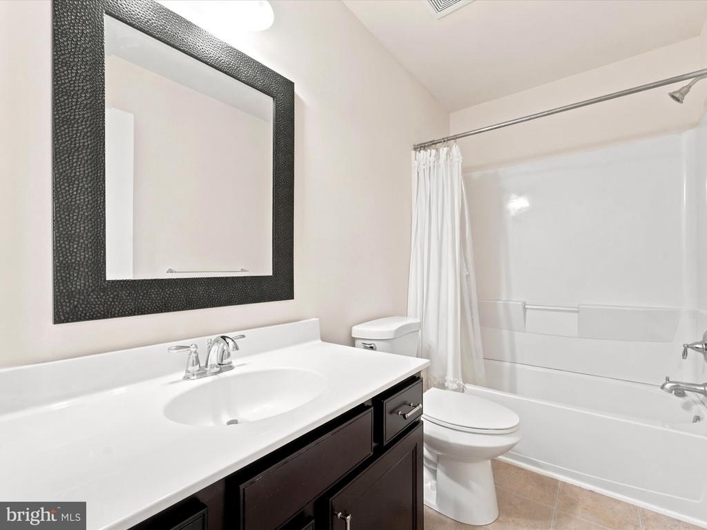 145 Mercer Court - Photo 24