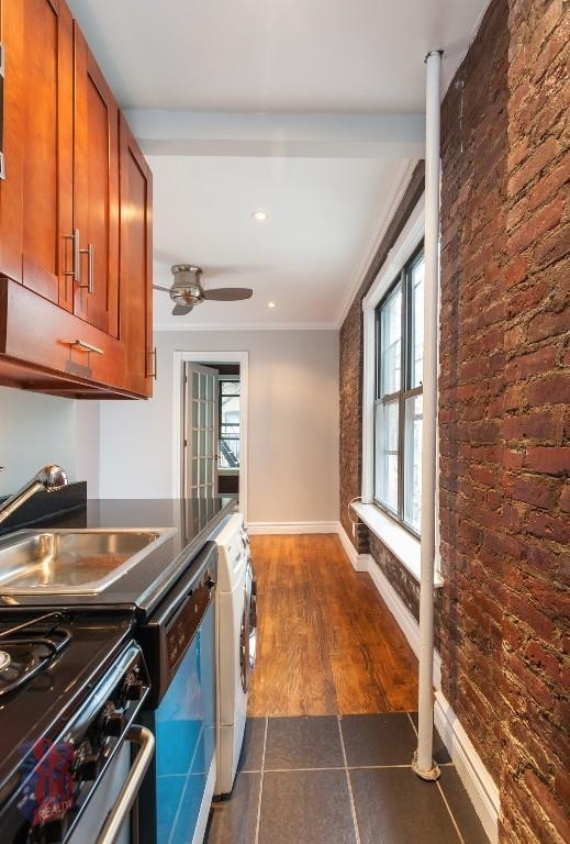  E 13th St., Unit 4f - Photo 1