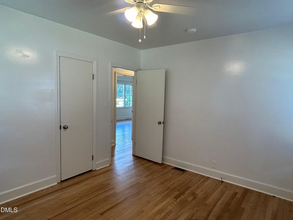 5726 Fayetteville Road - Photo 7